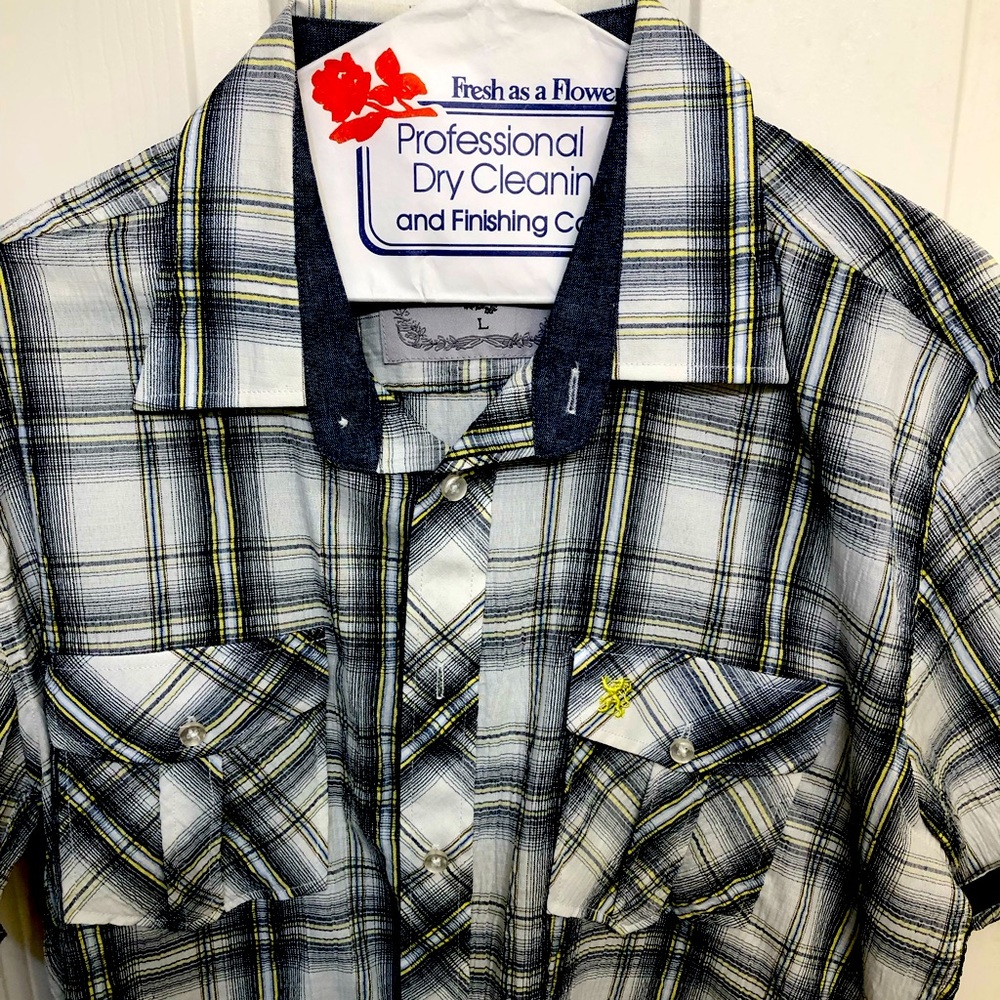 Men’s FUSAI shirt sleeve shirt.